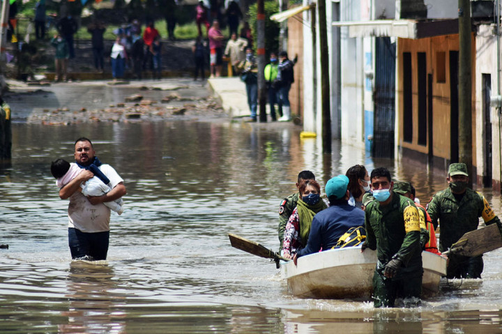 Menurut media Meksiko, para korban termasuk pasien covid-19 yang membutuhkan terapi oksigen untuk tetap hidup.