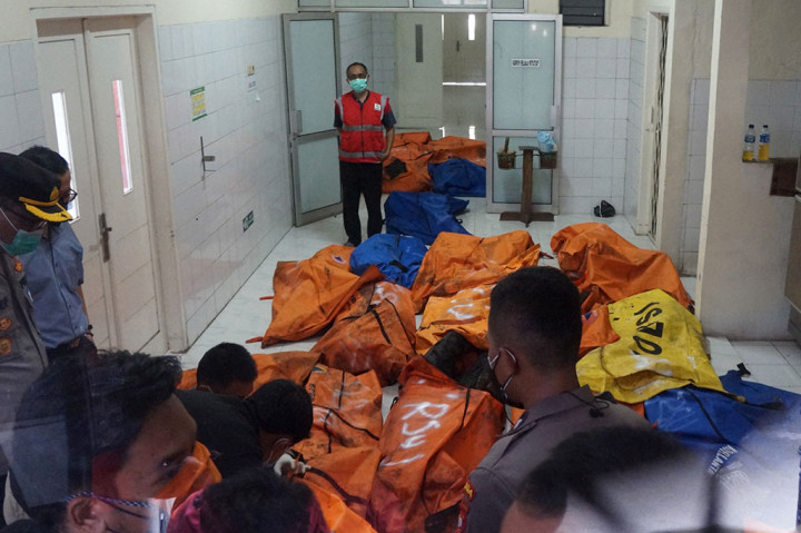 Puluhan kantong jenazah korban kebakaran Lapas Klas 1 Tangerang berada di RSUD Kabupaten Tangerang, Tangerang, Banten, Rabu, 8 September 2021.