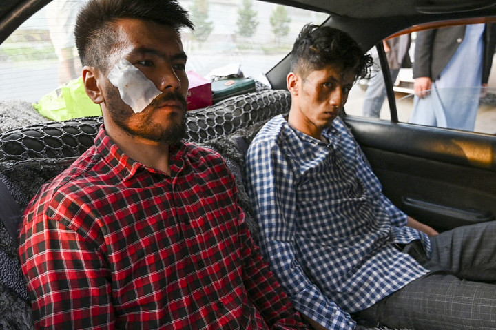 Jurnalis Afghanistan Taqi Daryabi dan Neamat Naqdi dilaporkan menjadi korban pemukulan oleh Taliban setelah melakukan peliputan berita unjuk rasa yang dilakukan oleh perempuan Afghanistan di area Kart-e-Char, wilayah barat Ibu Kota Kabul pada Rabu, 8 September 2021.