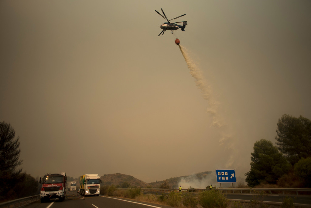 Spanyol dilanda kebakaran hutan hebat, tepatnya di sekitar Estepona, wilayah selatan negara tersebut.