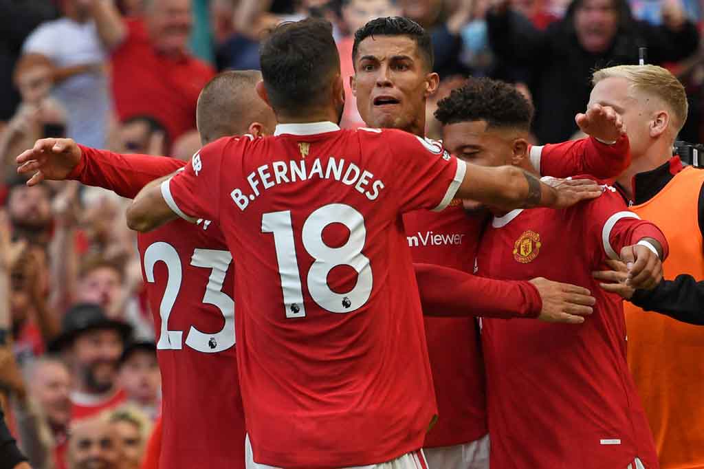 Namun, enam menit kemudian Ronaldo kembali mencatatkan namanya di papan skor saat melepaskan diri dari kawalan Isaac Hayden untuk menyambut umpan terobosan Luke Shaw dan menceploskan bola di antara kedua kaki Woodman demi merestorasi keunggulan MU.