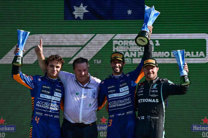 Meski start paling belakang karena penalti lima detik setelah melakukan pergantian komponen mobil, Valtteri Bottas melengkapi podium untuk Mercedes setelah memenangi sprint race hari sebelumnya.