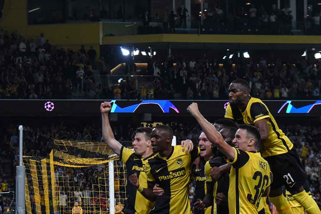 Young Boys akhirnya berhasil menyamakan kedudukan pada menit ke-66. Moumi Ngamaleu berhasil menerima umpan Silvan Hefti dan dengan satu sentuhan bola bisa disarangkannya ke gawang kawalan David De Gea. Kedudukan menjadi 1-1.