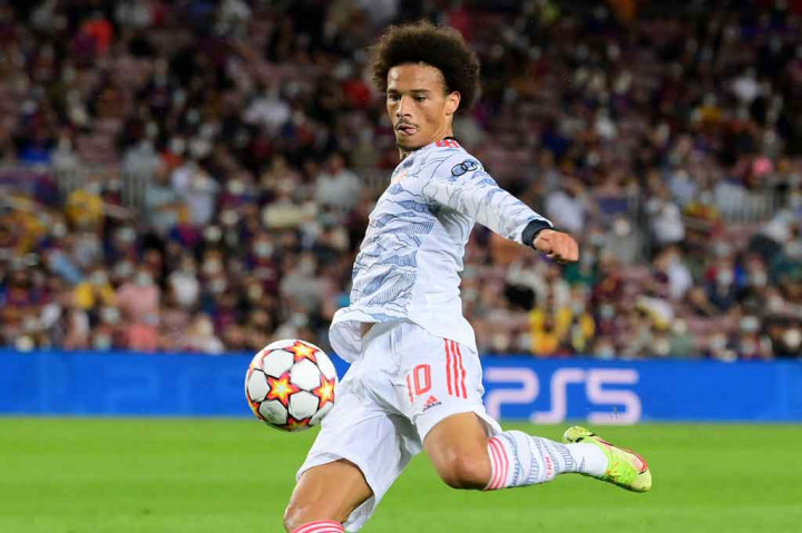 Bayern mendapat peluang emas pertama lewat sepakan voli Leroy Sane pada menit ke-19. Beruntung bola masih bisa ditepis Marc-Andre ter Stegen.