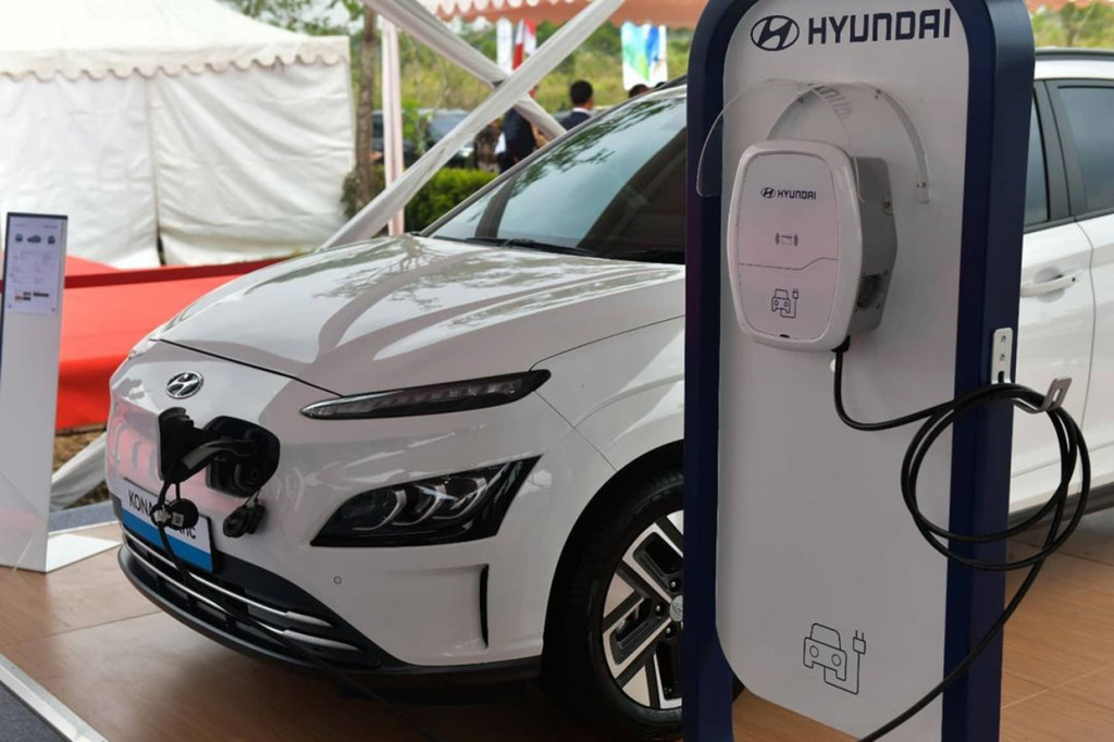 Jokowi menuturkan, pembangunan pabrik ini merupakan wujud keseriusan pemerintah untuk melakukan hilirisasi industri. Sebab, saat ini era kejayaan komoditas baahan mentah sudah berakhir.