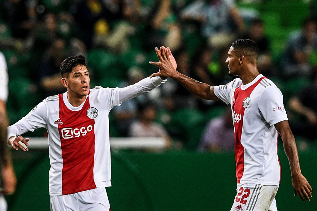 Pada menit ke-51 Ajax memperlebar keunggulan lewat situasi serangan balik yang diakhiri umpan tarik akurat Antony dan tinggal disontek Haller demi melengkapi raihan trigol.