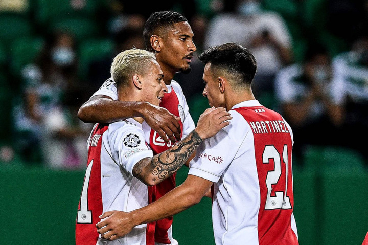 Raihan tiga gol rupanya belum memuaskan Haller yang kembali mengoyak gawang tuan rumah pada menit ke-63 saat ia dengan tenang mengendalikan umpan terobosan Noussair Mazraoui dan menaklukkan Adan dalam situasi satu lawan satu. Skor 5-1 untuk Ajax bertahan hingga laga usai.