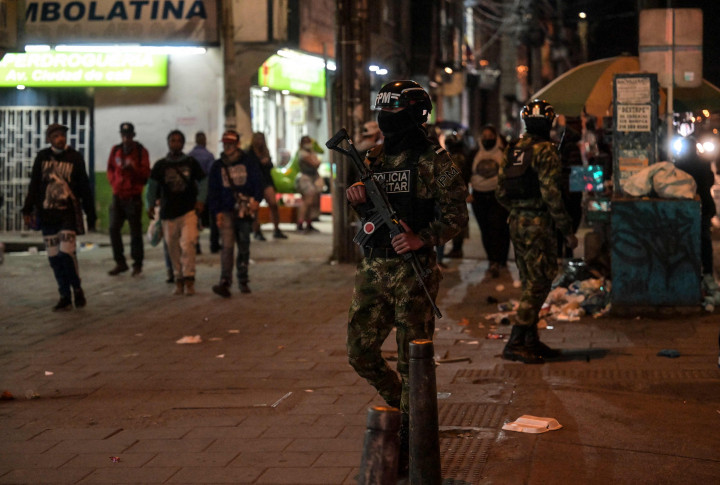 Ratusan tentara telah berpatroli di jalan-jalan Bogotá sejak Rabu dalam upaya