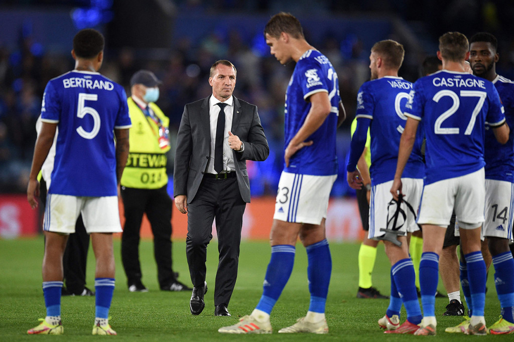 Leicester City gagal memetik kemenangan usai ditahan imbang Napoli 2-2 pada matchday pertama Liga Europa musim 2021-2022.