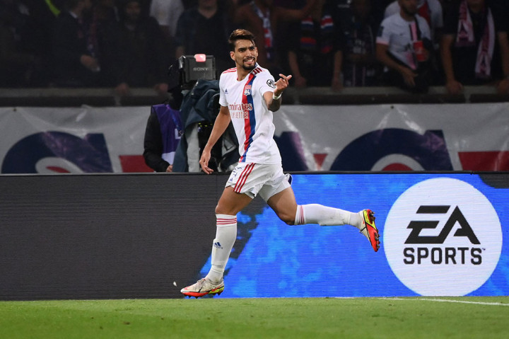 Memasuki babak kedua, Lyon justru berhasil mencuri keunggulan lewat Lucas Paqueta yang menyelesaikan umpan kiriman Karl Toko Ekambi untuk menaklukkan kiper Gianluigi Donnarumma pada menit ke-54.