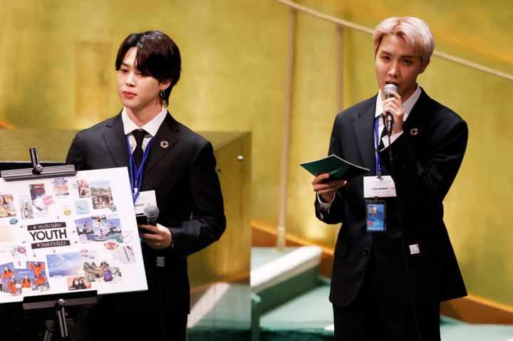 Member BTS tersebut mengatakan bahwa mereka telah divaksinasi covid-19 dan juga mencatat bahwa kaum muda mencari jawaban tentang cara memerangi perubahan iklim.