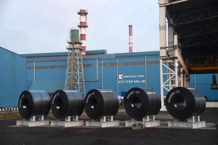 Dengan beroperasinya pabrik baja Hot Strip Mill 2 milik Krakatau Steel ini, Jokowi berharap bisa memenuhi kebutuhan baja dalam negeri. Sehingga tidak ada lagi alasan impor baja yang dilakukan.
