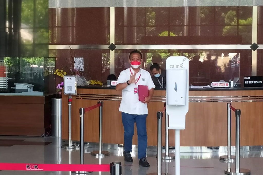 Ketua DPRD DKI Jakarta Prasetio Edi Marsudi datang untuk memenuhi panggilan penyidik KPK di Jakarta, Selasa, 21 September 2021. Prasetio akan diperiksa sebagai saksi terkait kasus dugaan korupsi pengadaan lahan di Munjul, Jakarta Timur.