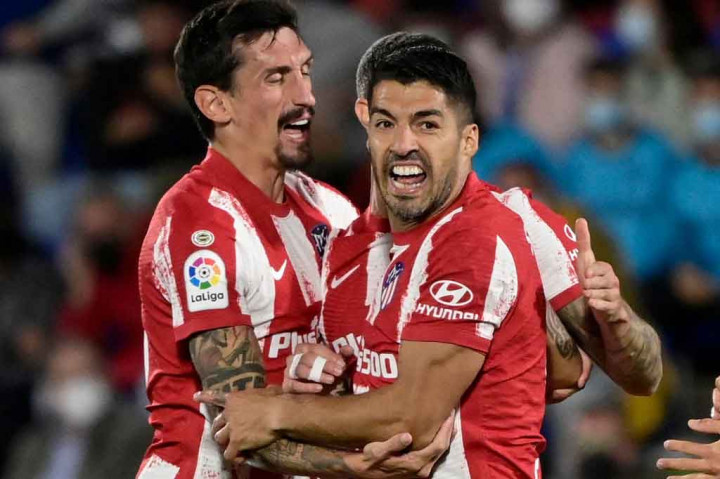 Unggul jumlah pemain segera dimanfaatkan Atletico untuk menyamakan kedudukan pada menit ke-78 lewat sepakan kaki kiri Suarez  yang memperdaya kiper David Soria.