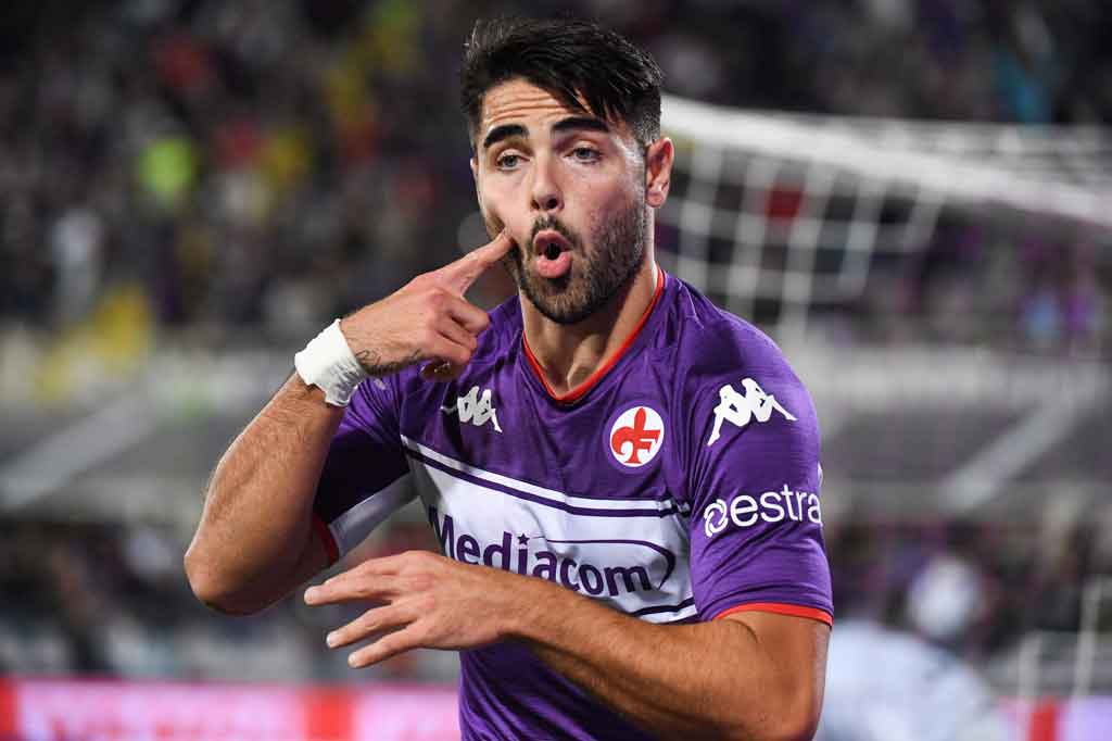 Tim besutan Vincenzo Italiano itu akhirnya sukses membuka keunggulan pada menit ke-22 lewat Riccardo Sottil yang menyambar bola sundulan Nicolas Gonzalez. Skor 1-0 bertahan hingga jeda.