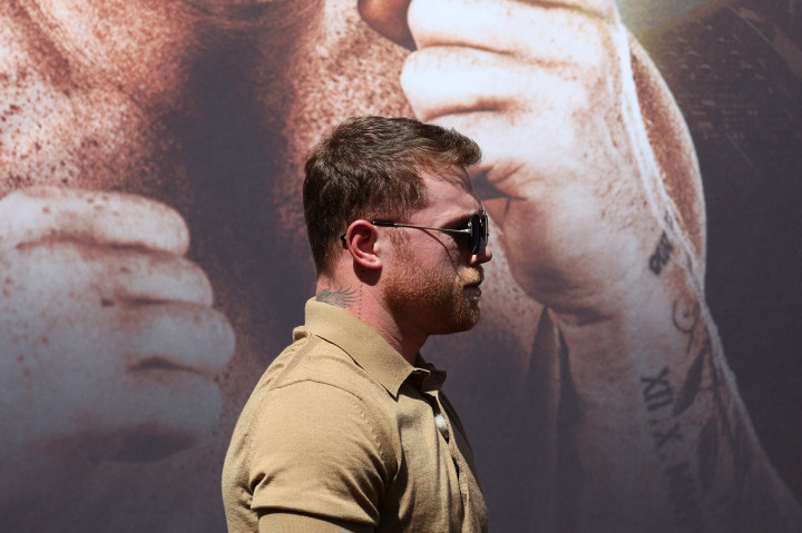 Canelo Alvarez sendiri akan mempertahankan gelar WBA (Super), WBC, dan WBO kelas supper middleweight. 