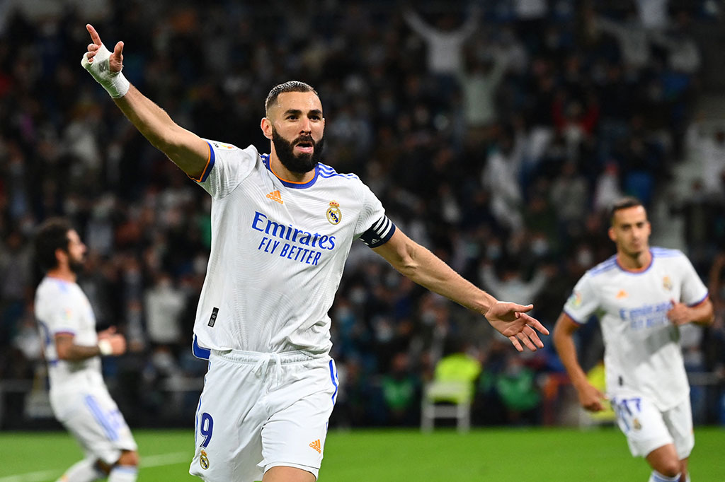 Madrid mencetak gol kelimanya pada menit ke-78 lewat gol kedua Benzema menyelesaikan umpan panjang Alaba lewat sepakan yang sempat membentur dua bek Mallorca. Madrid semakin menjauh dengan skor 5-1.