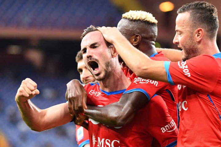 Partenopei sukses menggandakan keunggulan mereka pada menit ke-39 melalui tembakan jarak jauh Fabian Ruiz yang bersarang ke pojok kiri bawah gawang tuan rumah. Skor 2-0 untuk Napoli bertahan hingga jeda.