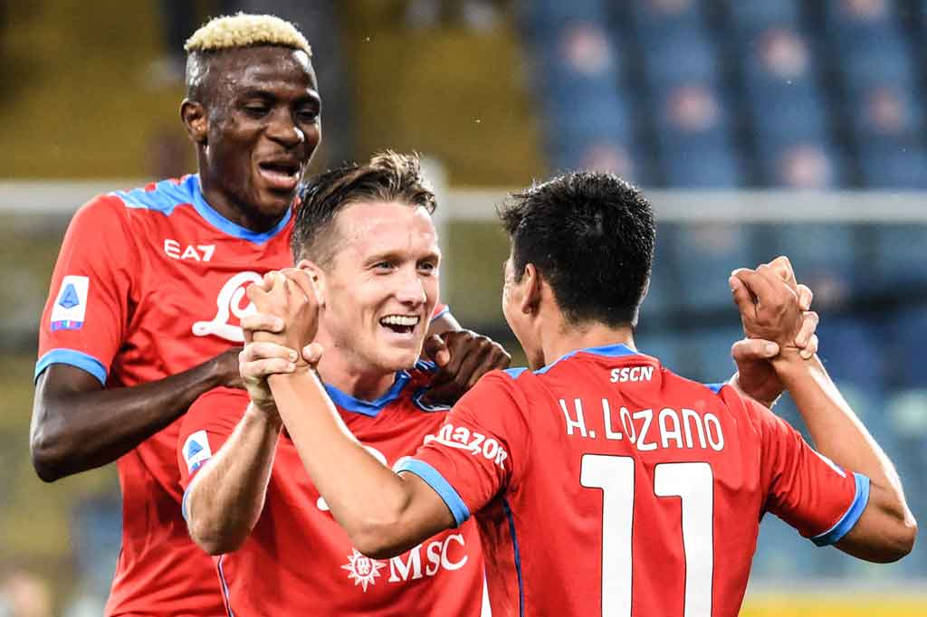 Sembilan menit kemudian, umpan akurat Lozano diselesaikan dengan sempurna oleh Piotr Zielinski untuk menaklukkan kiper Emil Audero.