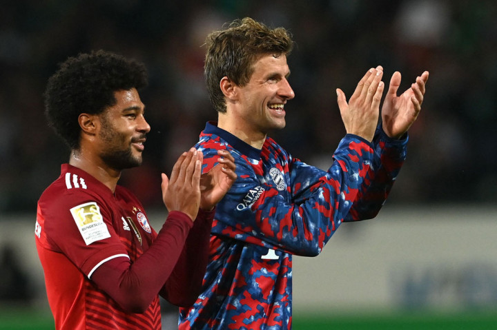 Bayern melanjutkan tren positif dengan lima kemenangan beruntun dan belum terkalahkan sejak awal musim. Tim besutan Julian Nagelsmann itu memantapkan posisi mereka di puncak klasemen dengan koleksi 16 poin. Sementara Fuerth terpuruk di dasar klasemen dengan satu poin.