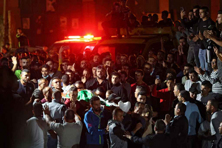 Delapan warga Palestina lainnya terluka oleh peluru berlapis karet, lapor kantor berita resmi Palestina, Wafa.