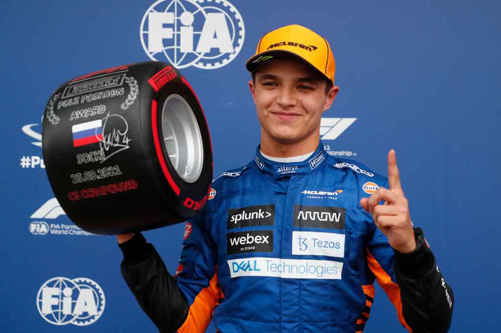 Pembalap McLaren Lando Norris meraih pole position perdana sepanjang kariernya setelah tampil tercepat di babak kualifikasi Grand Prix Rusia, Sabtu, 25 September 2021 WIB. 