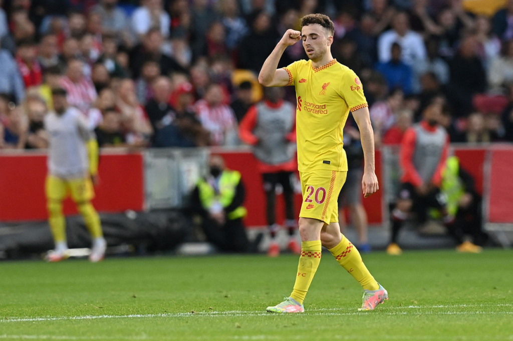 Liverpool berhasil mencetak gol lewat Diogo Jota (31'), Mohamed Salah (54'), dan Curtis Jones (67').