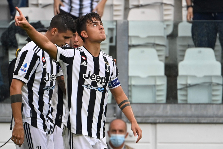 Tuan rumah unggul lebih dulu 2-1 di babak pertama, lewat gol Paulo Dybala pada menit ke-10 dan penalti Bonucci di menit ke-43. Sampdoria memperkecil kedudukan lewat sundulan Yoshida jelang peluit half time.