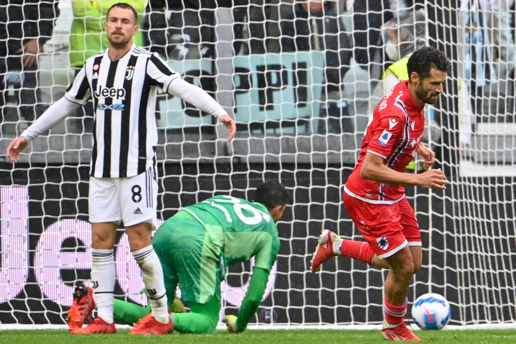 Tim tamu sempat memperkecil ketertinggalan via golnya Candreva.