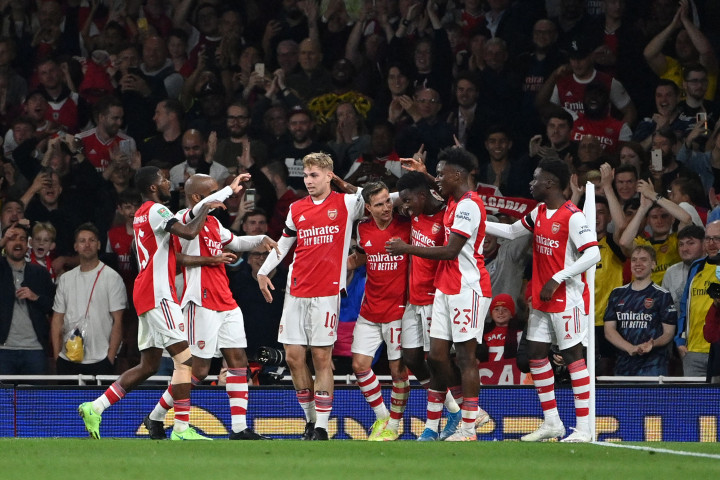 Sementara itu, Tottenham berada satu tingkat di bawah Arsenal dengan poin serupa, tetapi mereka kalah produktivitas gol.
