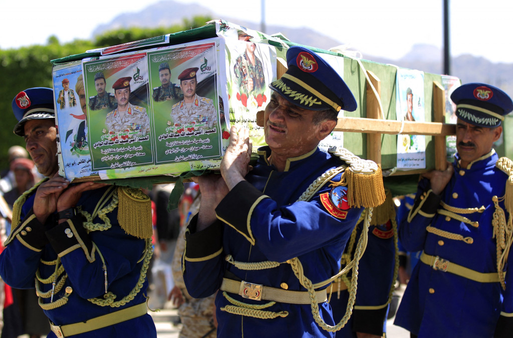 Sedikitnya 67 orang pemberontak Houthi dan pasukan pro-pemerintah Yaman meninggal dalam pertempuran yang kian sengit. 