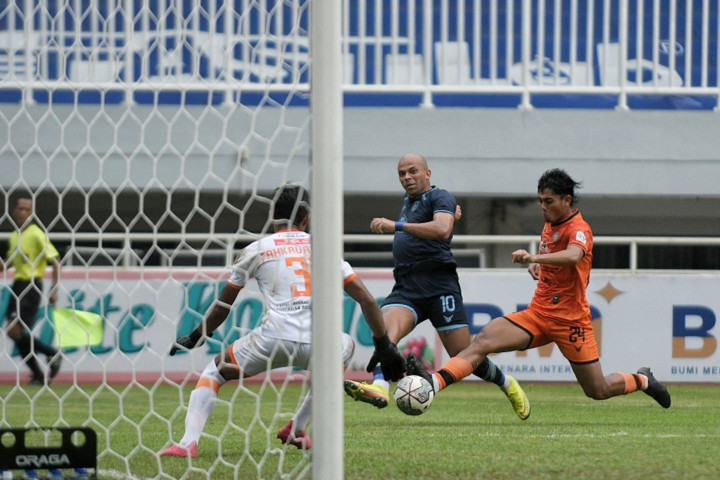 Ini jadi kemenangan penting bagi anak asuh Iwan Setiawan. Sebab kemenangan atas Persiraja menyudahi tren negatif yang diperoleh Persela. 