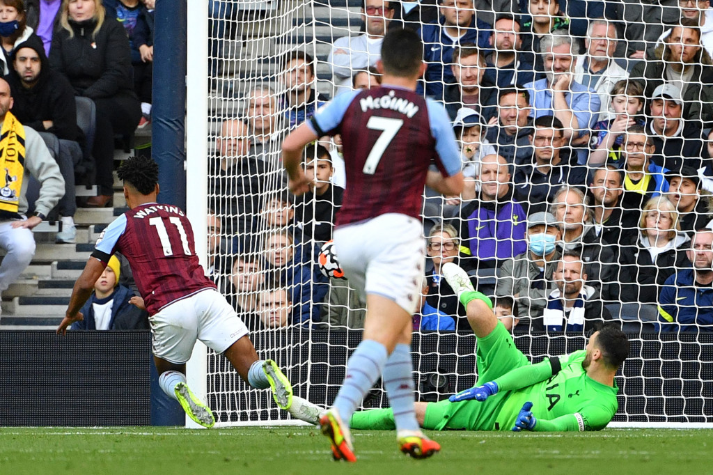 Di babak kedua, Villa sempat menyamakan skor lewat Ollie Watkins di menit ke-67. 