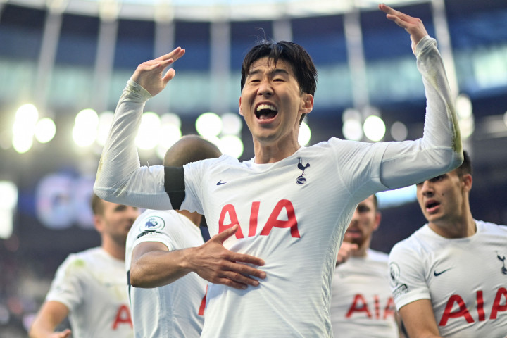 Kemenangan membuat Tottenham naik ke peringkat 8 klasemen Liga Inggris dengan 12 poin. Sementara Villa tertahan di peringkat 10 dengan 10 poin dari 7 laga. 