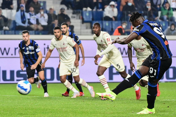 Sementara itu, dua gol Atalanta dicetak lewat eksekusi penalti Duvan Zapata dan tembakan Mario Pasalic.