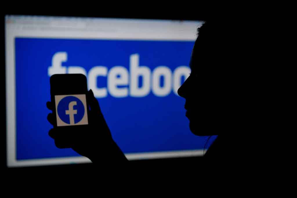 Pengguna yang mencoba mengakses Facebook di area yang terkena dampak disambut dengan pesan: