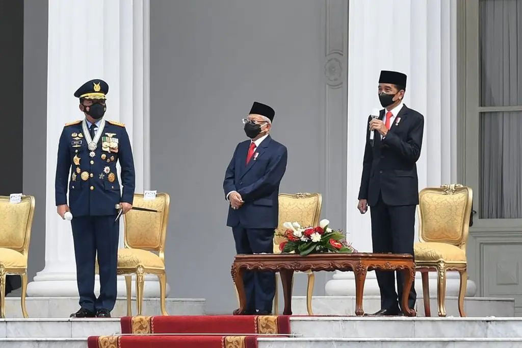 Presiden mengatakan bahwa TNI selalu menunjukkan profesionalisme dalam memanfaatkan ilmu pengetahuan dan teknologi, termasuk dalam mengoptimalkan alat utama sistem senjata (alutsista) guna mencapai keberhasilan tugas.