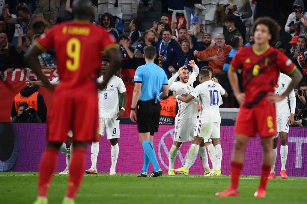 Prancis melakukan comeback dramatis pada menit ke-90. Theo Hernandez menjadi pahlawan kemenangan timnya setelah melepaskan tembakan keras dari dalam kotak penalti untuk membawa timnya menang 3-2.