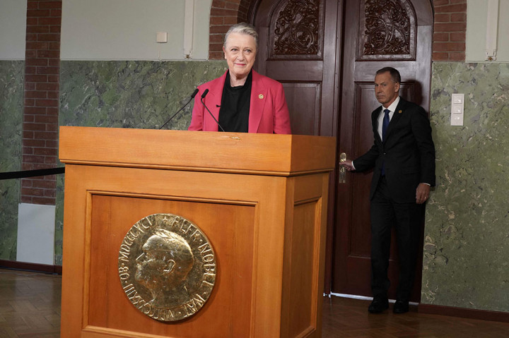 Dia mengatakan pilihan komite dimaksudkan untuk menggarisbawahi pentingnya melindungi dan membela hak-hak dasar ini. 