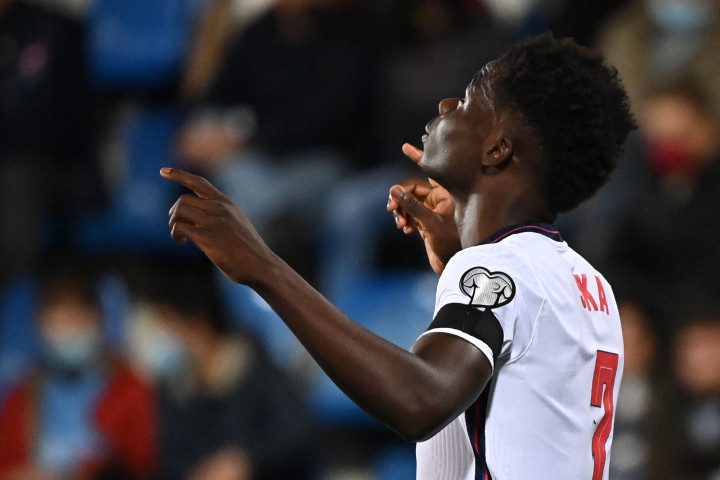 Bukayo Saka melakukan selebrasi usai mencetak gol ke gawang Andorra pada laga Kualifikasi Piala Dunia 2022 zona Eropa Grup I di Estadi Nacional d'Andorra.