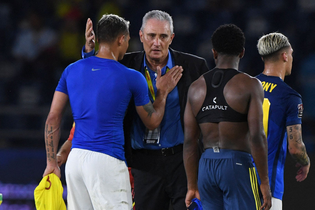 Dengan satu angka yang diraih, Selecao masih belum terkalahkan dalam 10 pertandingan Kualifikasi Piala Dunia 2022. Brasil menjaga posisi teratas dengan perolehan 19 poin, sedangkan Kolombia menghuni posisi kelima setelah mengoleksi 15 poin dari 11 pertandingan.
