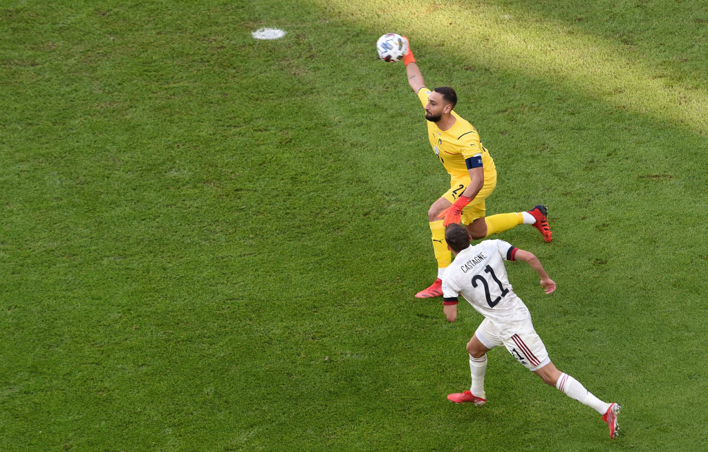Italia memastikan finis di peringkat ketiga UEFA Nations League 2021. Hal tersebut terjadi usai Gli Azzurri mengalahkan Belgia 2-1 di Allianz Stadium, Turin, dalam duel perebutan posisi ketiga, Minggu, 10 Oktober 2021, malam WIB.