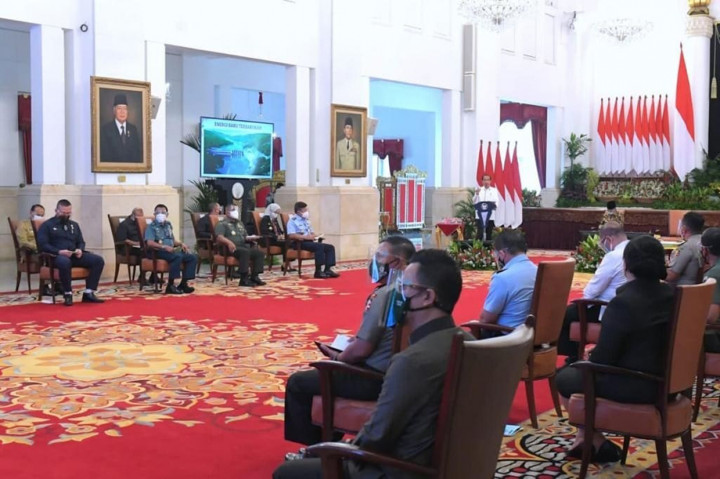 Hal tersebut disampaikan Presiden saat memberikan pengarahan kepada Peserta Program Pendidikan Singkat Angkatan (PPSA) XXIII dan Program Pendidikan Reguler Angkatan (PPRA) LXII Tahun 2021 Lembaga Ketahanan Nasional Republik Indonesia di Istana Negara, Jakarta, pada Rabu, 13 Oktober 2021.