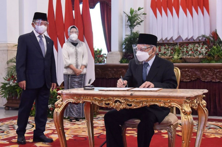 Penetapan keanggotaan Dewan Pengarah BRIN tertuang dalam Keputusan Presiden (Keppres) Nomor 45 Tahun 2021 tentang Pengangkatan Keanggotaan Dewan Pengarah Badan Riset dan Inovasi Nasional.