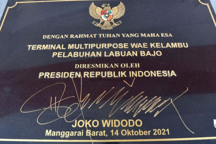 Dalam kesempatan itu, Presiden juga meresmikan Terminal Multipurpose Wae Kelambu Pelabuhan Labuan Bajo, yang menjadi pelabuhan kontainter, atau terpisah dengan pelabuhan wisata Labuan Bajo.