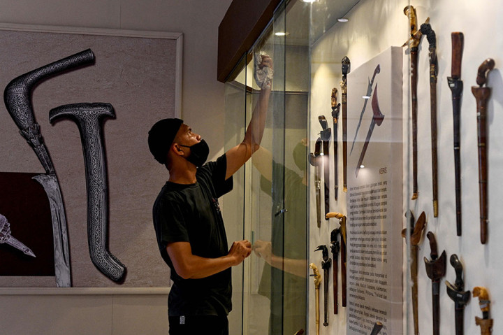 Foto: Ratusan Senjata Tradisional Dipamerkan di Museum Aceh