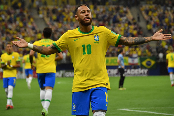 Timnas Brasil sukses melibas Uruguay dengan skor telak 4-1 dalam lanjutan Kualifikasi Piala Dunia 2022 zona Amerika Selatan (CONMEBOL) di Arena da Amazonia, Manaus pada Jumat, 15 Oktober 2021 pagi WIB.