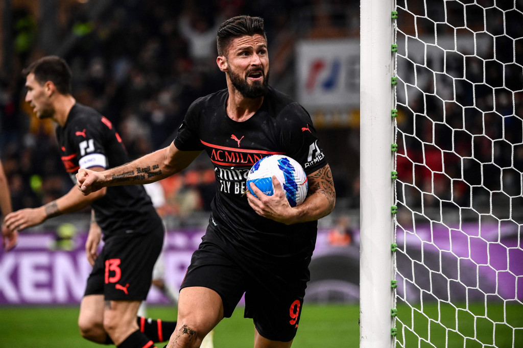 Namun Rossoneri mampu bangkit pada babak kedua dan mencetak dua gol melalui aksi Olivier Giroud (59') dan penalti Franck Kessie (79'). 