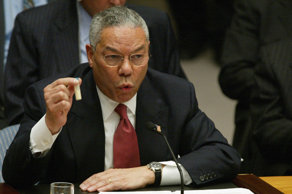 Mantan Menteri Luar Negeri (Menlu) Amerika Serikat (AS) Colin Powell meninggal dunia karena komplikasi akibat positif Covid-19. Powell meninggal pada usia ke-84 tahun.