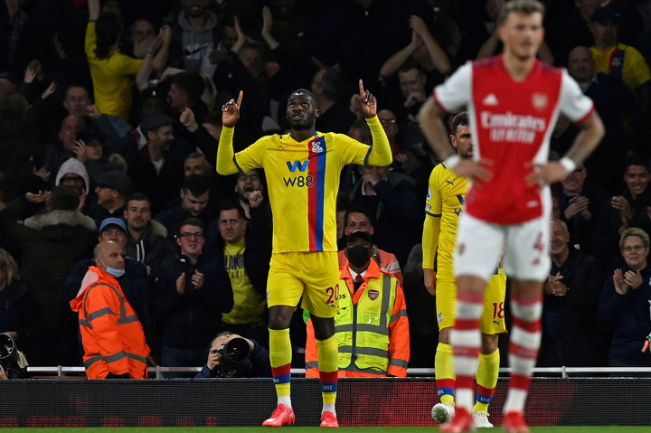 Palace bangkit selepas jeda dan berhasil mencetak gol yang disumbangkan Christian Benteke pada menit ke-30 dan Odsonne Edouard (72').